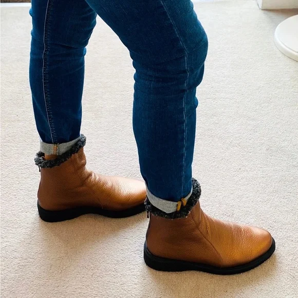 Arche Joel’s Metallic Leather Ankle Boots - Picture 4 of 15